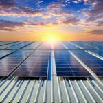 Transformador solar conectado a sistema fotovoltaico para conversão e distribuição de energia elétrica
